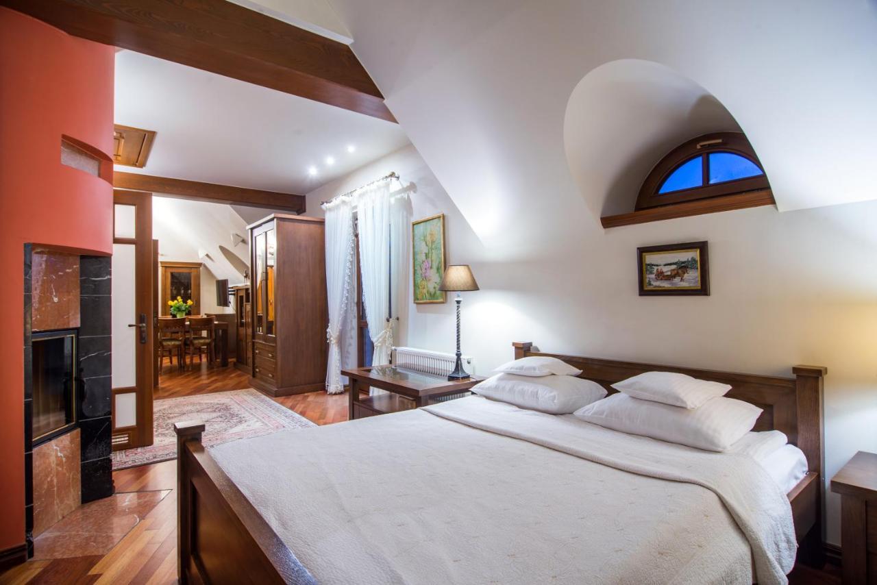 Hotel Dwa Ksiezyce Kazimierz Dolny Buitenkant foto