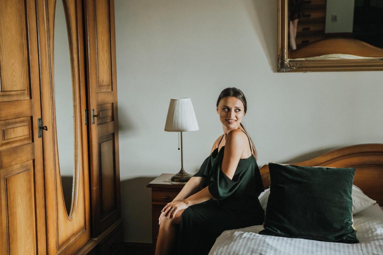Hotel Dwa Ksiezyce Kazimierz Dolny Buitenkant foto