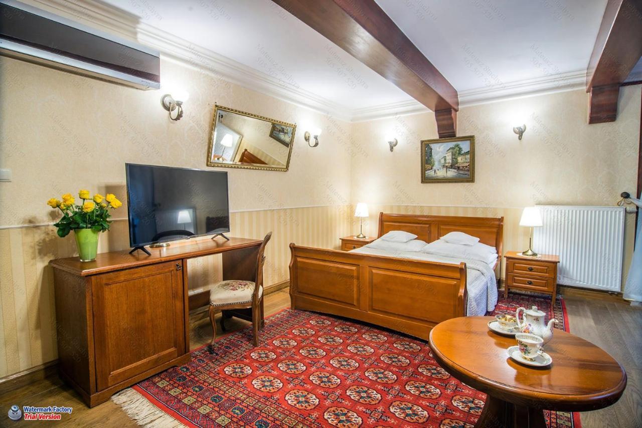 Hotel Dwa Ksiezyce Kazimierz Dolny Buitenkant foto