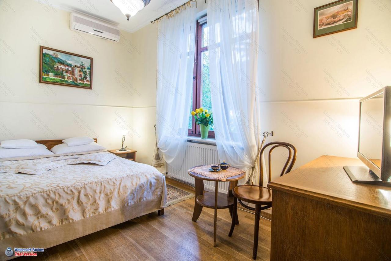 Hotel Dwa Ksiezyce Kazimierz Dolny Buitenkant foto