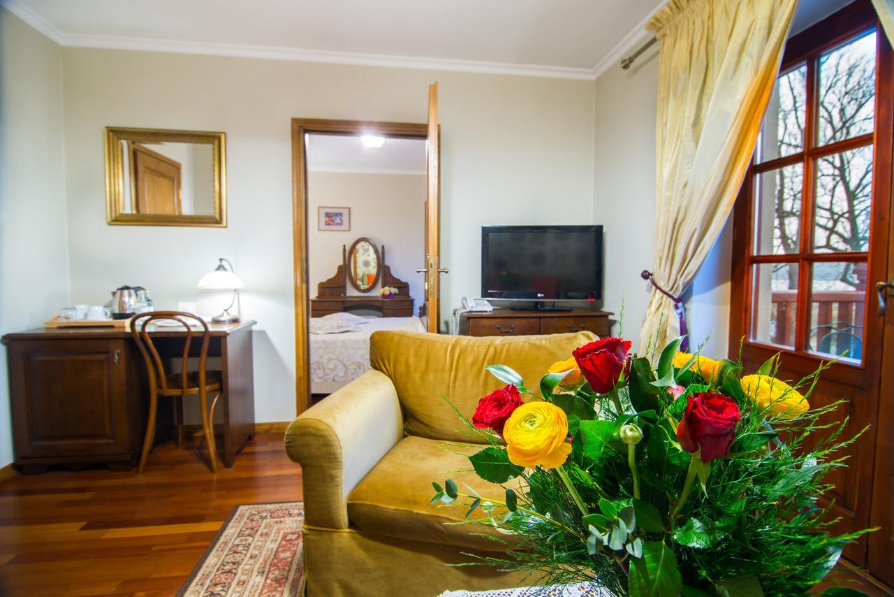 Hotel Dwa Ksiezyce Kazimierz Dolny Buitenkant foto