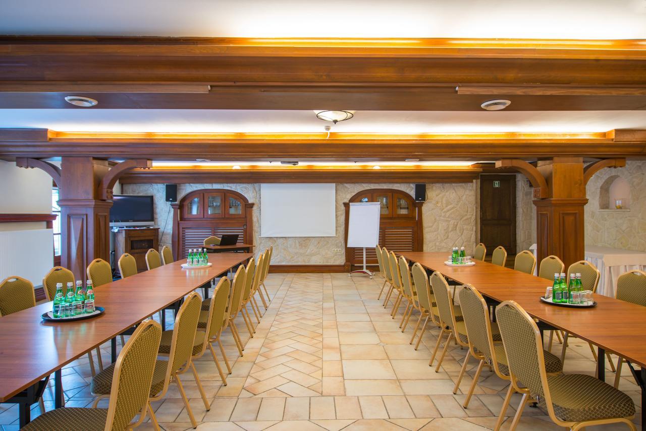 Hotel Dwa Ksiezyce Kazimierz Dolny Buitenkant foto