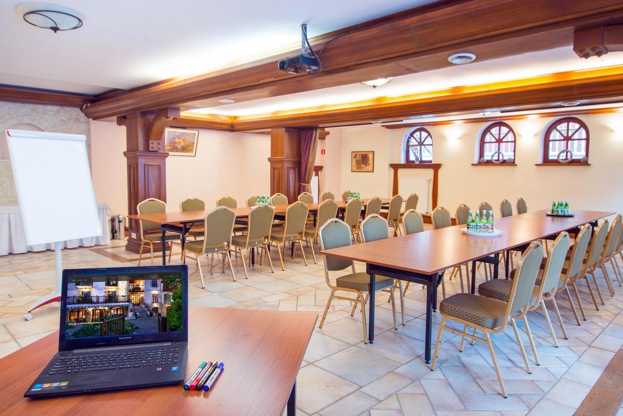 Hotel Dwa Ksiezyce Kazimierz Dolny Buitenkant foto