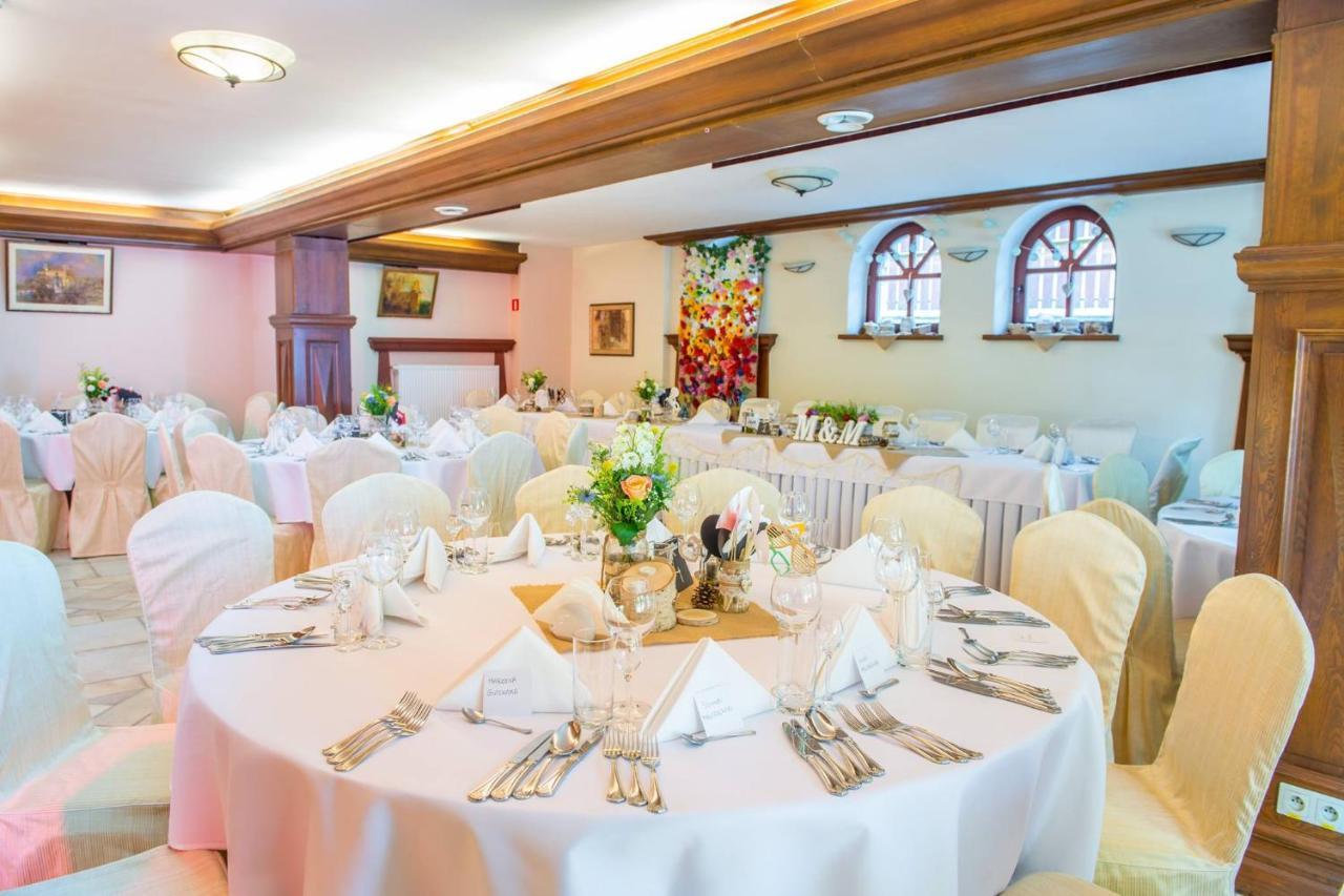 Hotel Dwa Ksiezyce Kazimierz Dolny Buitenkant foto